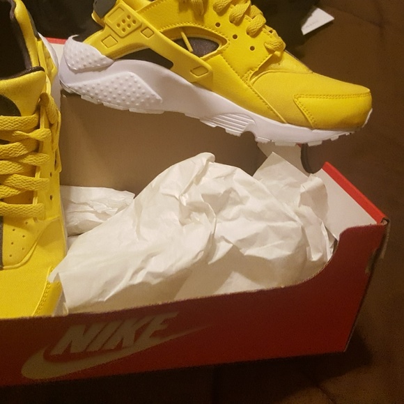 yellow nikes